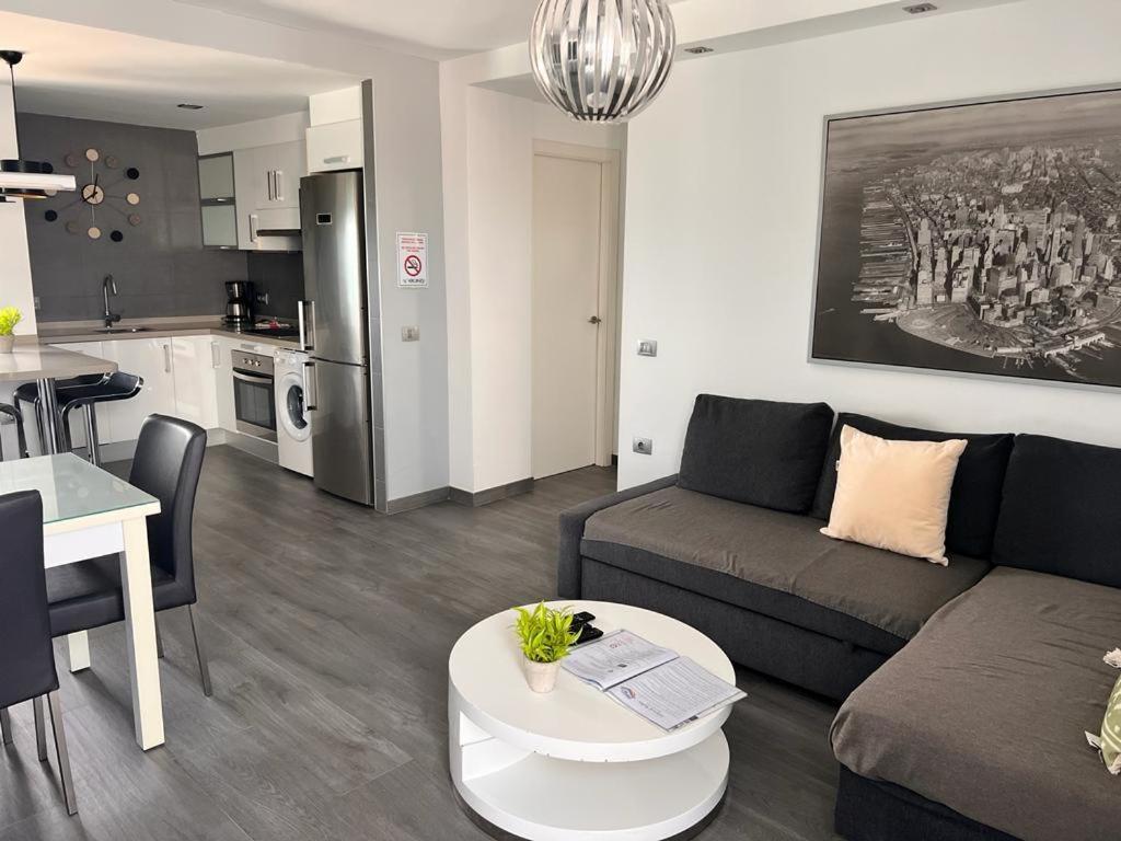 Apartamento Coral Bay By Vacanzy Collection Коральео Экстерьер фото