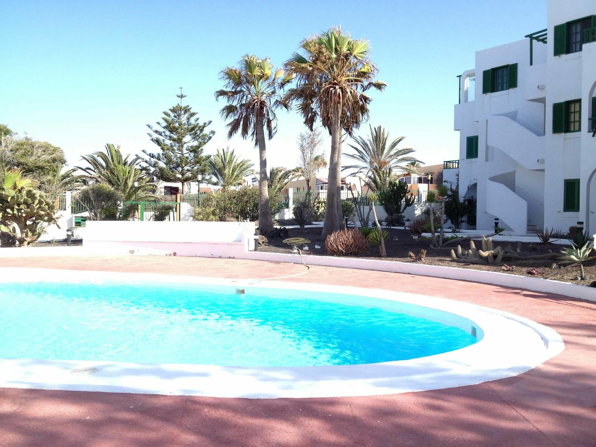 Apartamento Coral Bay By Vacanzy Collection Коральео Экстерьер фото